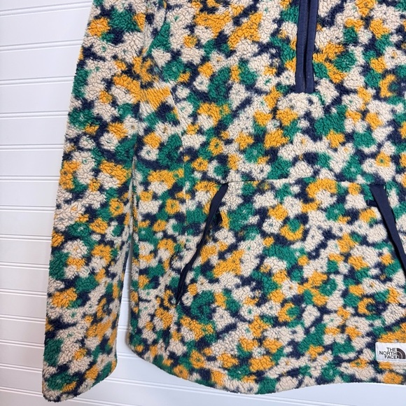 The North Face Women’s Sz M CAMPSHIRE Pullover Hoodie 2.0 Outdoor Warm Sweater - Picture 3 of 16